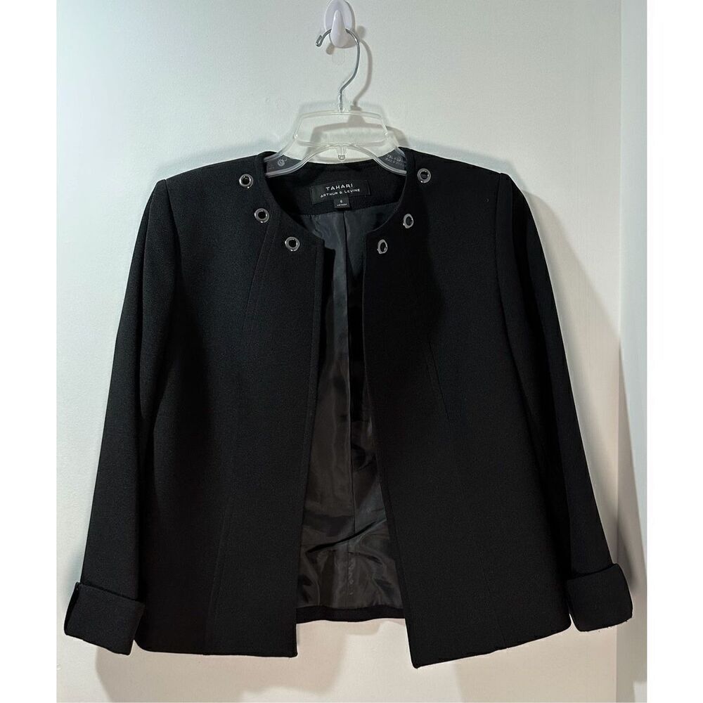 Tahari Arthur S. Levine women’s black blazer size 6 #40-1717